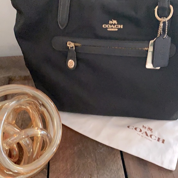 Coach Handbags - Coach purse